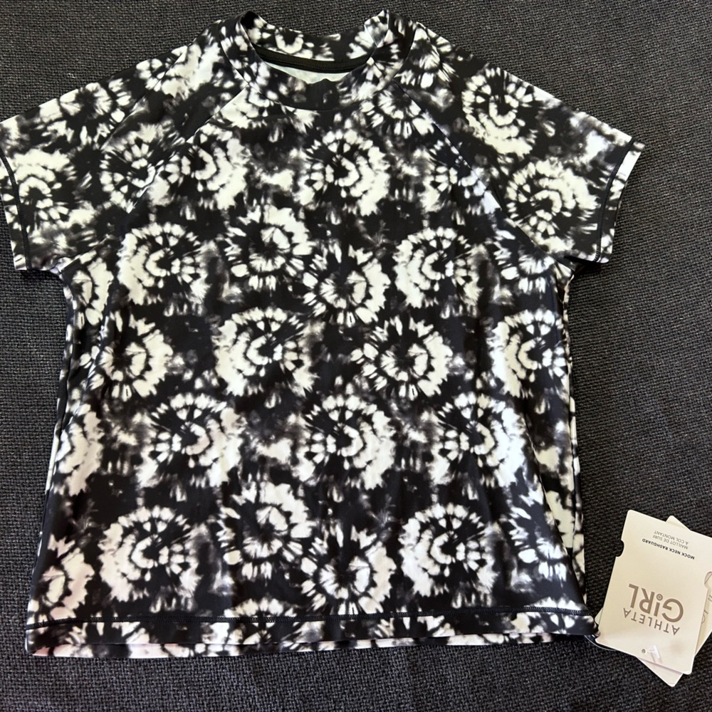 Athleta Girl mock neck Rashguard sz 12 new with tags
